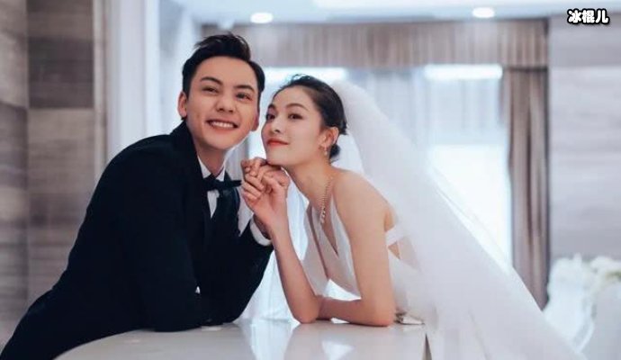 【WPT扑克】苗苗孕肚太显眼素颜看郑凯打篮球，满脸疲惫帮其拍帅照