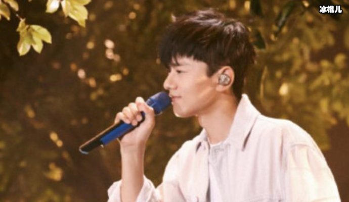 【WPT扑克】张杰罕见喊话工作室当众发飙质疑工作失误，网友吐槽表演欲太强