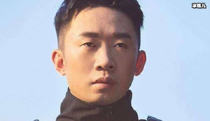 【WPT扑克】身为艺人杨迪的粉丝数并不算多，但却受到各大综艺的欢迎是何原因