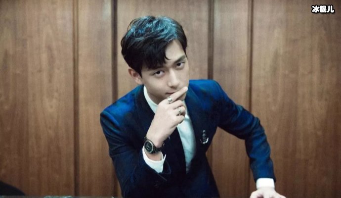 【WPT扑克】李现晒圆寸照原来很多男星都曾经剪过圆寸，看上去气场十足