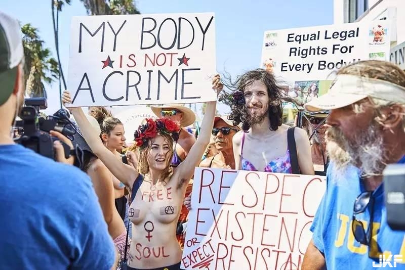 【WPT扑克】為什麼美國人會慶祝裸胸日？這故事就長了……