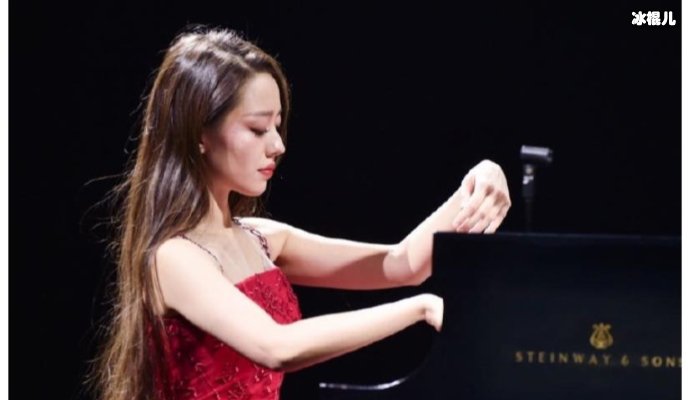 【WPT扑克】朗朗夫妇官宣产子消息，吉娜孕期身材无变化网友质疑孩子月份