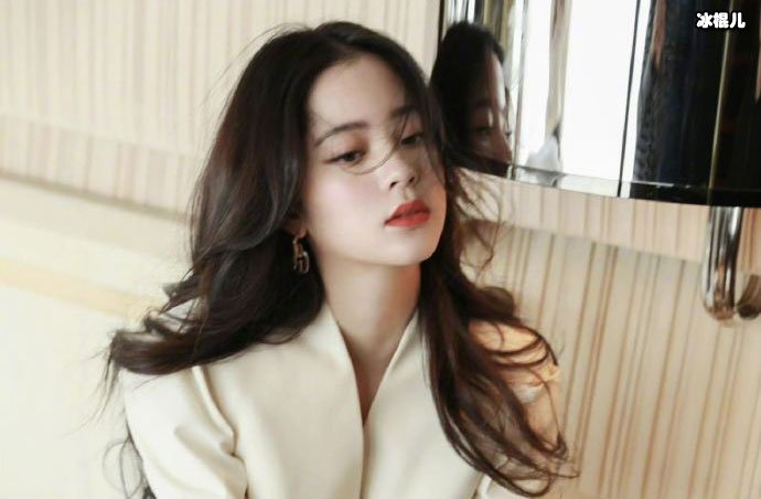 【WPT扑克】欧阳娜娜现在是哪家公司的艺人? 还和壹心娱乐合作吗