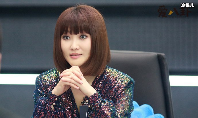 【WPT扑克】张亚东金海心恋情曝光！ 张亚东金海心究竟什么关系？