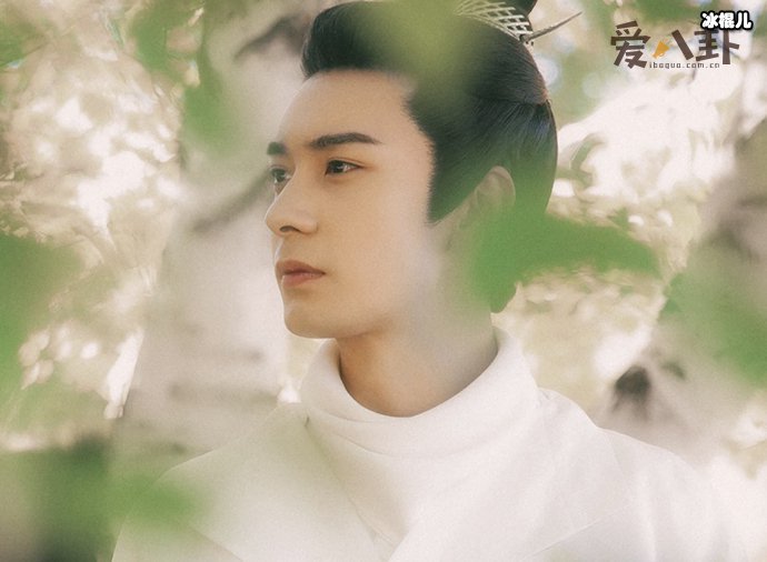 【WPT扑克】陈星旭海王劈腿她人！ 他真的拍一部爱一个吗？