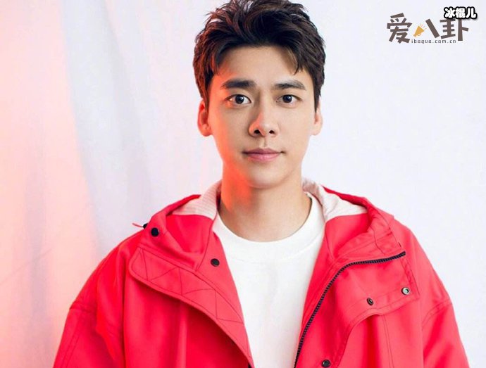 【WPT扑克】李易峰被曝有孩子了！曝李易峰关注育儿博主老婆资料