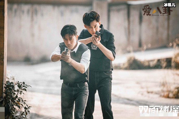 【WPT扑克】《双面神探》开播引热议！ 刘奕君刘怡潼同台上阵父子兵！