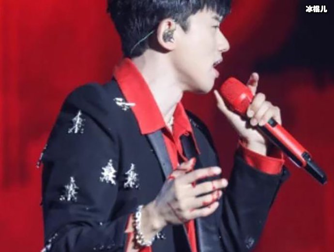 【WPT扑克】张杰因电梯急坠腰部骨裂！ 张杰受伤原因曝光