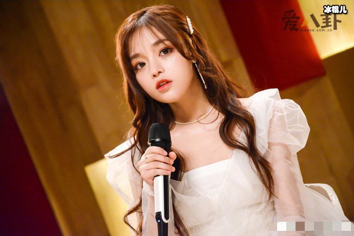 【WPT扑克】黄霄云被全网黑， 原因起底竟是黄霄云的情商太低？