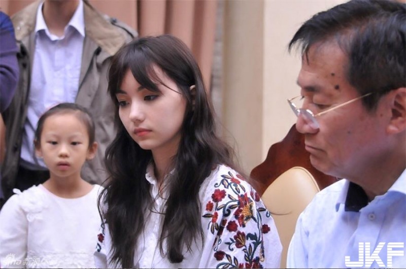 【WPT扑克】台灣性感圍棋國手黑嘉嘉「正到不像話」　日本鄉民大喊：戀愛了！