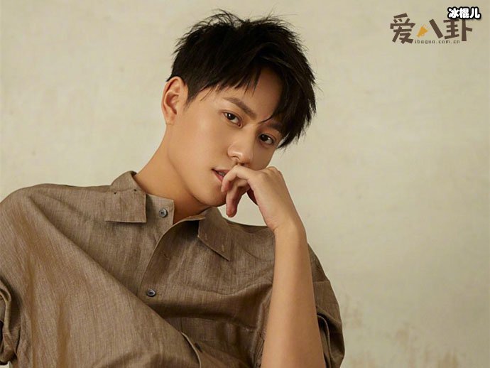 【WPT扑克】秦俊杰李玥为什么不同姓？ 秦俊杰李玥姐弟关系好吗