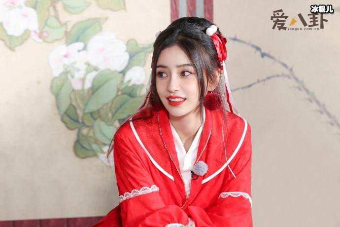 【WPT扑克】Angelababy疑似退出跑男， 宋雨琦受捧Angelababy成背景板？