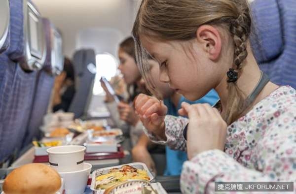 【WPT扑克】「The World’s Best Airlines for Food」世界飛機餐美味十大排行