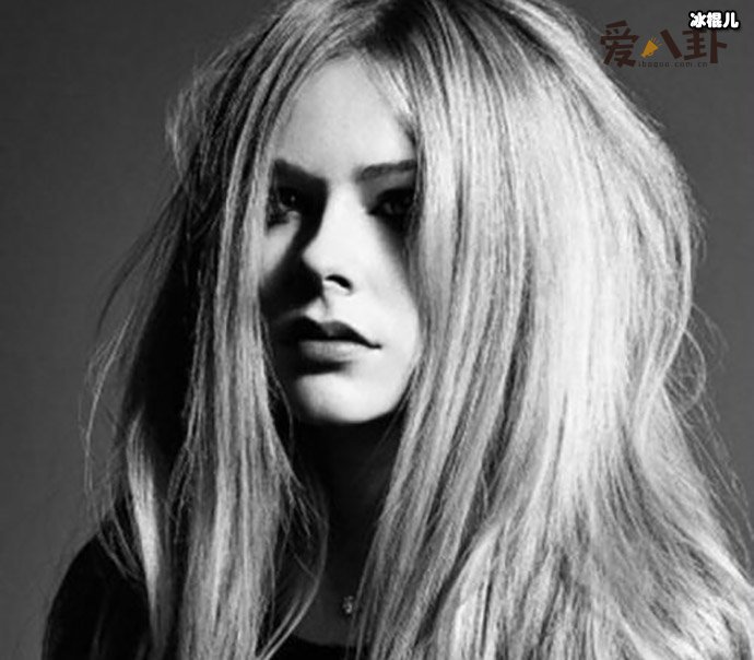 【WPT扑克】艾薇儿现任老公是谁? 起底对方个人资料