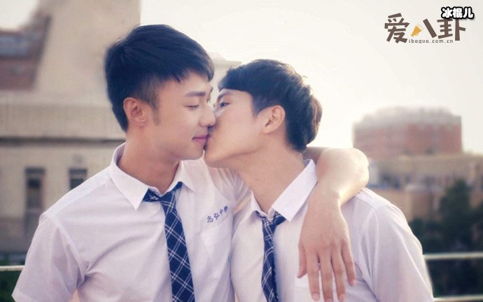 【WPT扑克】施柏宇是同性恋吗？传闻他喜欢男的和杨孟霖是啥关系呢