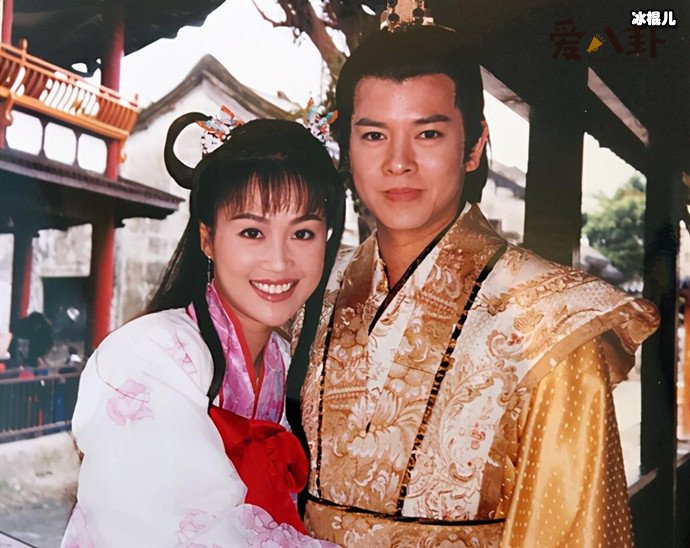 【WPT扑克】梁小冰老公是谁？ 起底其情史梁小冰被曝出轨是怎么回事