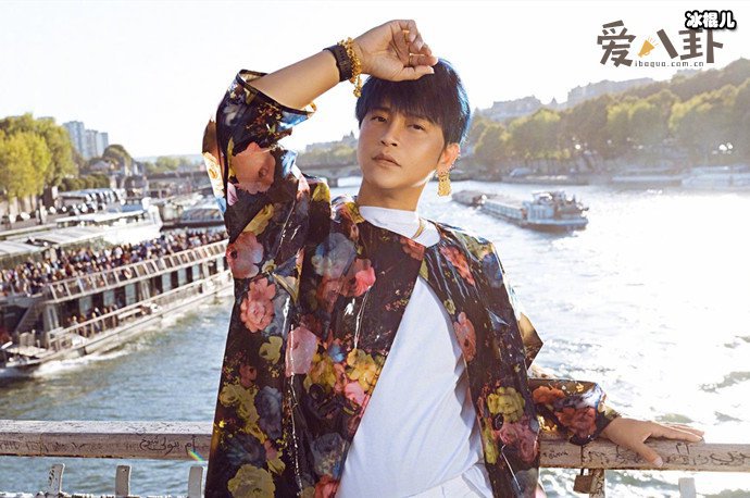 【WPT扑克】陈志朋张国荣对比,外貌神似陈志朋要步张国荣后尘了？