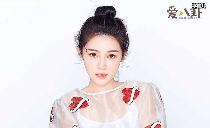 【WPT扑克】乔曦出生日期, 主持演戏两不误与程雷什么关系