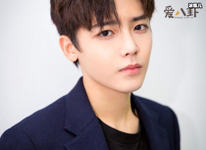 【WPT扑克】侯明昊是h男星吗？ 侯明昊与郑爽二人关系不简单！