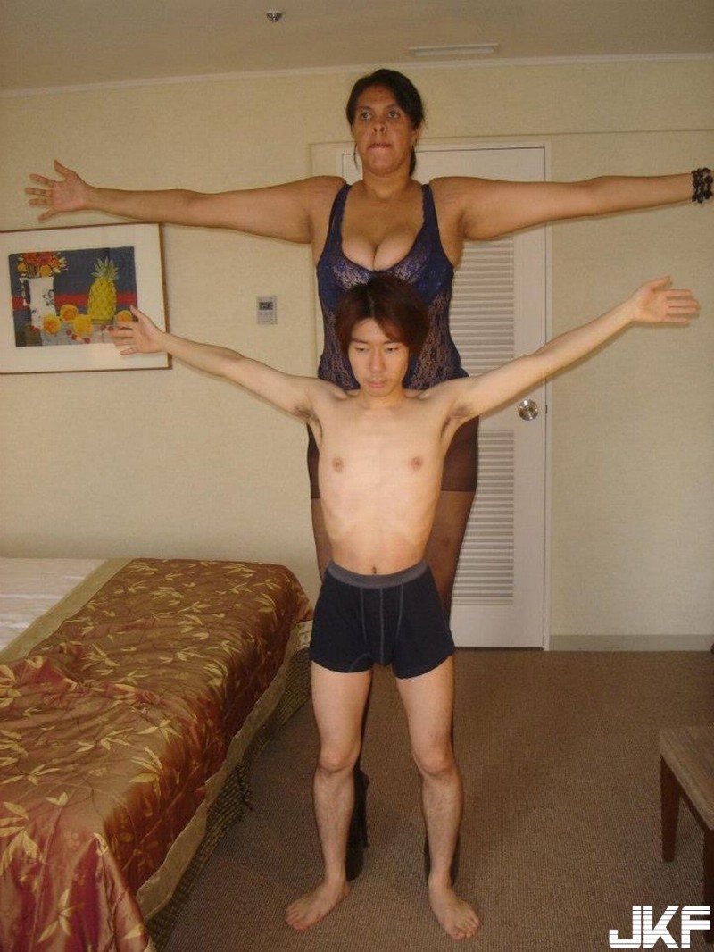 【WPT扑克】奴隸遍佈全球！巴西「SM女王」必殺技「長頸鹿式淩虐」…收服抖M處男