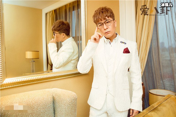 【WPT扑克】演员于毅的个人资料, 传于毅结婚了其老婆是圈外人