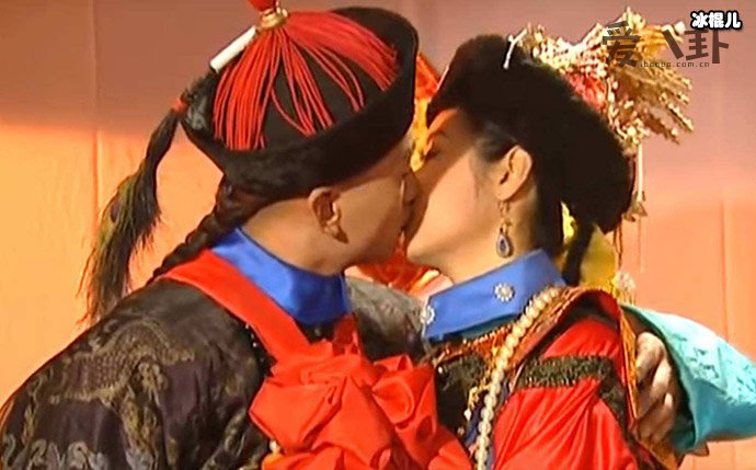 【WPT扑克】周杰强吻林心如是怎么回事？ 起底2人过往深扒强吻事件真相