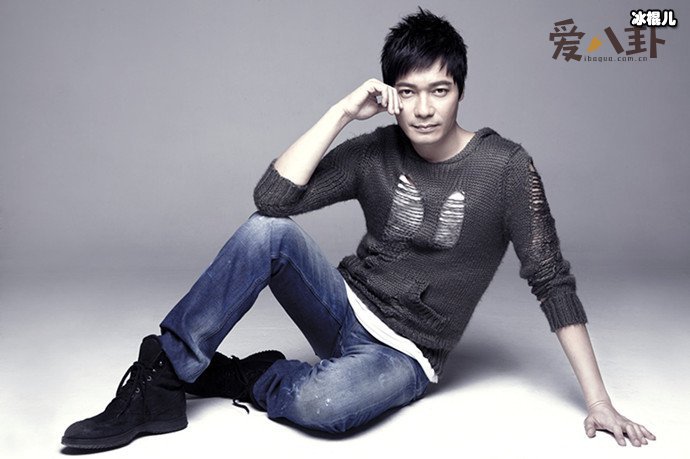 【WPT扑克】罗嘉良与相守28年妻子离婚， 离婚后娶小12岁女演员育有一女