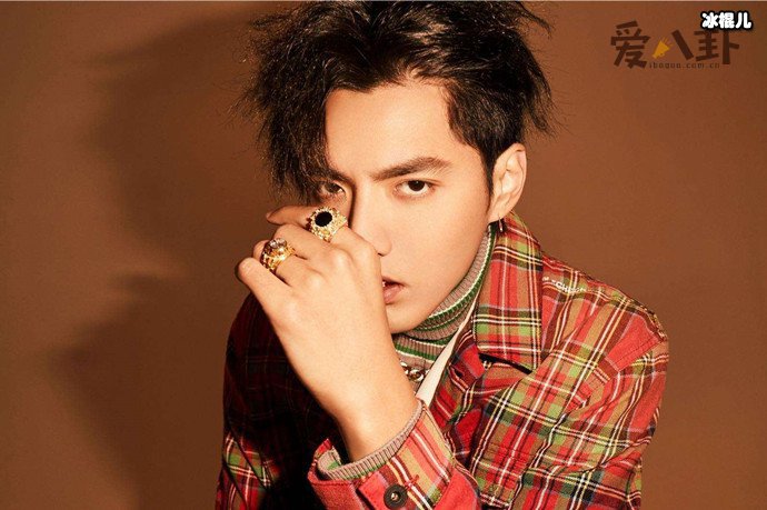 【WPT扑克】吴亦凡回应背玩偶走秀太累, 吴亦凡透露最困难的一个关键