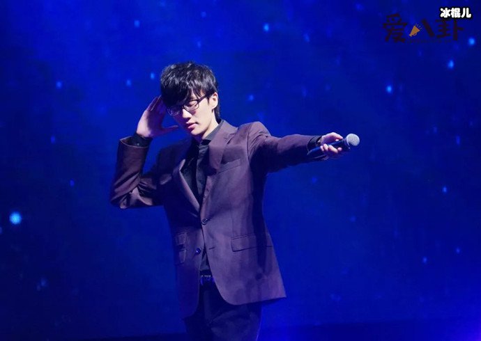 【WPT扑克】何曼婷说许嵩又穷又瘦, 被骂忘恩负义和许嵩现在关系还好