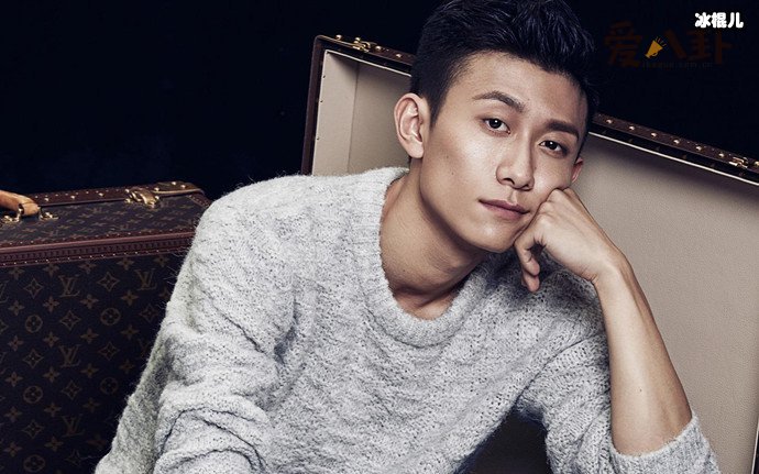 【WPT扑克】张一山与神秘女子牵手, 张一山新恋情曝光女方竟不是她？