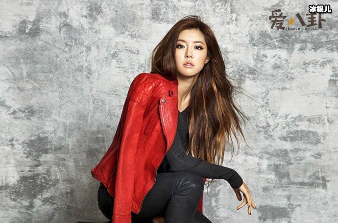 【WPT扑克】朴寒星感情现状如何？ 她与圈外老公离婚的吗