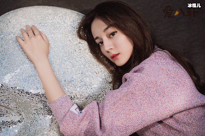 【WPT扑克】迪丽热巴家里很有钱吗？家境揭秘迪丽热巴家庭成员有谁