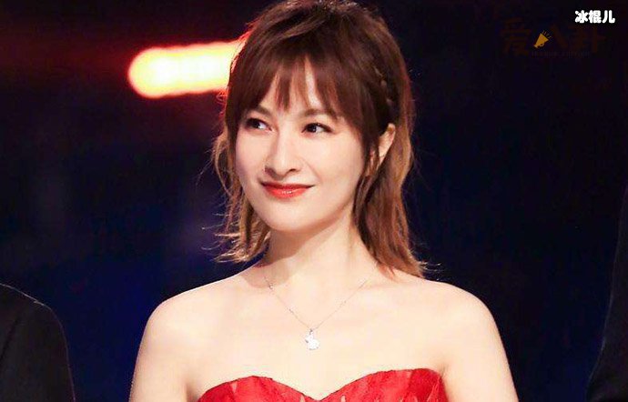 【WPT扑克】吴昕一字马侧手翻, 如果不是蓝盈莹你们get不到吴昕有多少隐藏技能