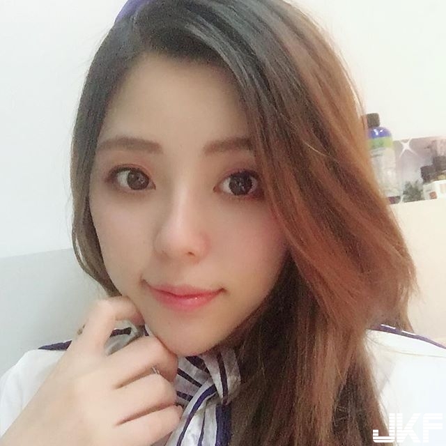 【WPT扑克】美乳空姐再一發！超猛「豪乳」好身材，高顏值正妹好想跟他來一段空中奇緣…