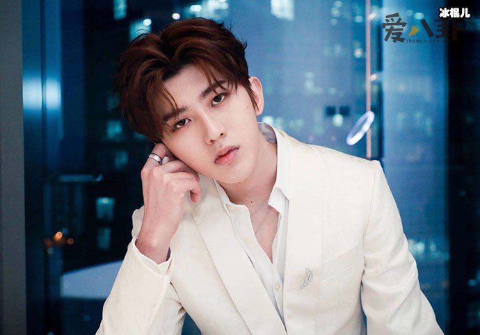 【WPT扑克】杨迪要暴打蔡徐坤是怎么回事？ 为何网友都称蔡徐坤的颜值是智商