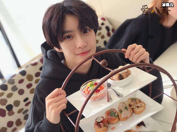 【WPT扑克】THE9聚餐合照,THE9中性选手备受争议？