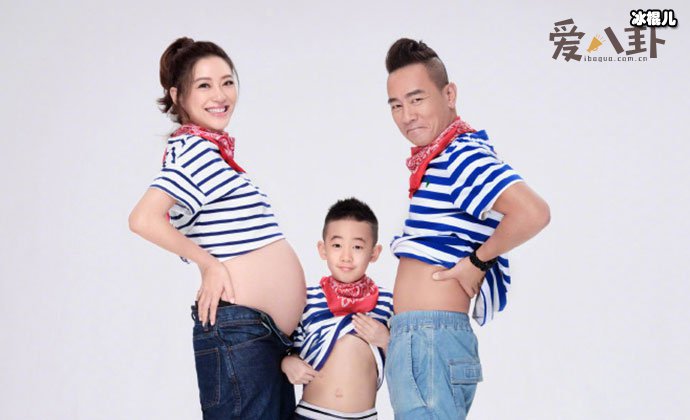 【WPT扑克】应采儿生下二胎, 晒一家四口照片官宣二胎又是儿子