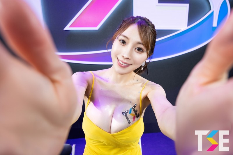 【WPT扑克】最情色寫真女星《森咲智美》TSE學服祭攻台見JKF VIP情人們