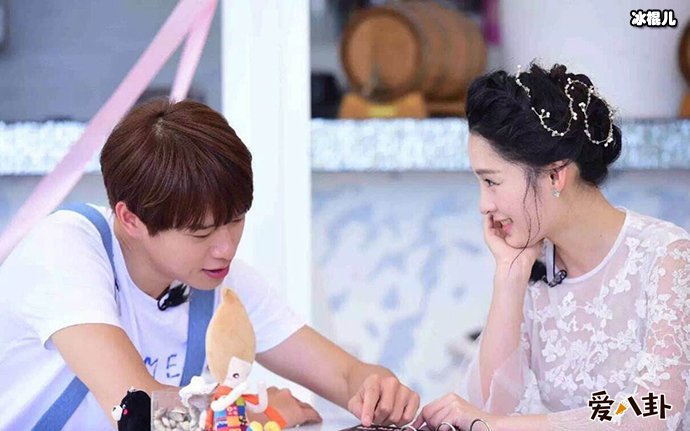 【WPT扑克】魏大勋李沁两人交往过？网友为何支持两人在一起！