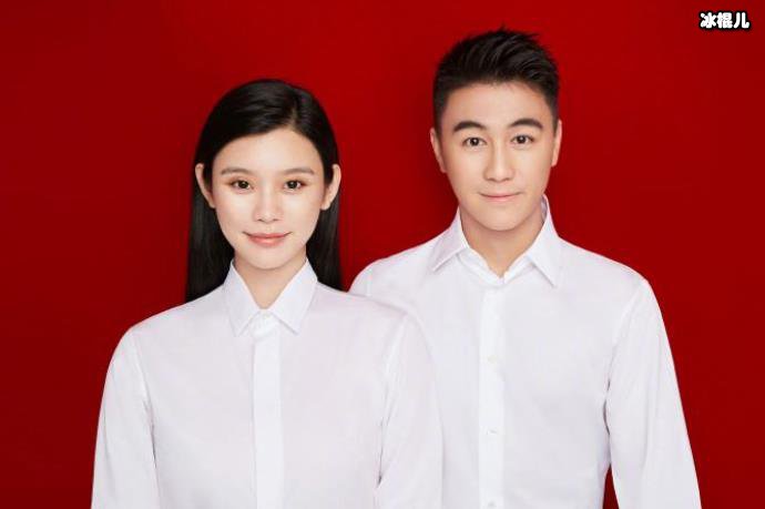 【WPT扑克】何猷君现身酒吧身边美女环绕？为何不见奚梦瑶的身影？