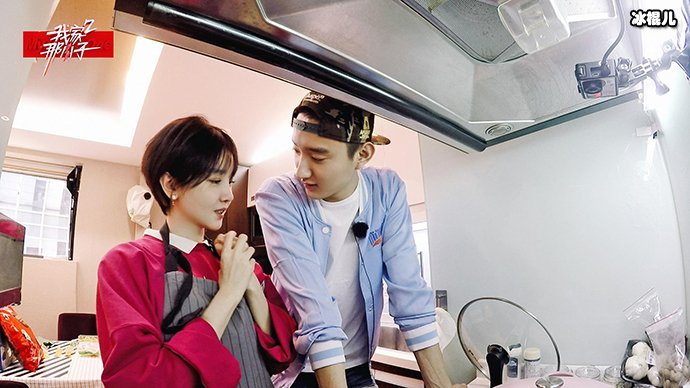 【WPT扑克】扒陈小纭在节目中听谁的歌？为何于小彤听到后为何会暴跳如雷？