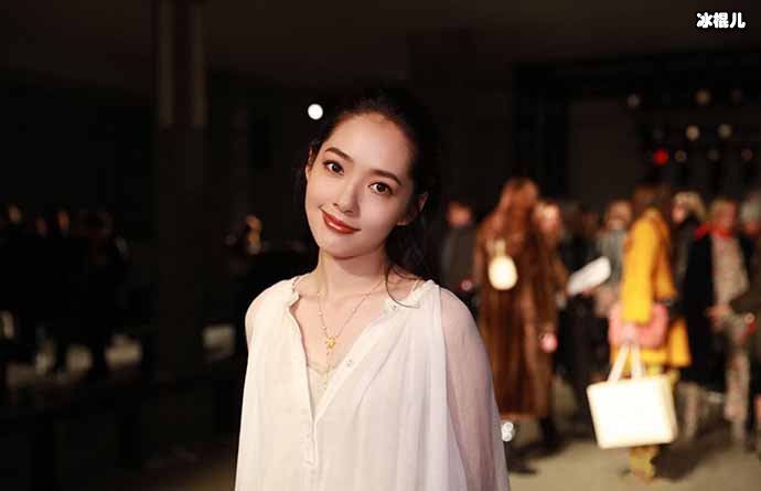 【WPT扑克】大美女郭碧婷为何会喜欢向佐 扒两人恋爱史