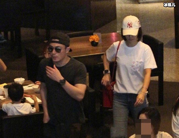 【WPT扑克】林心如与家人首同框 为何女儿如此乖巧却遭到粉丝怒斥?