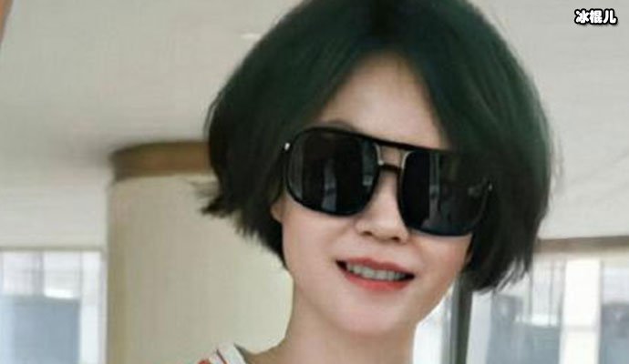 【WPT扑克】王菲染绿色头发, 与一男子合照近照曝光男子身份被扒出