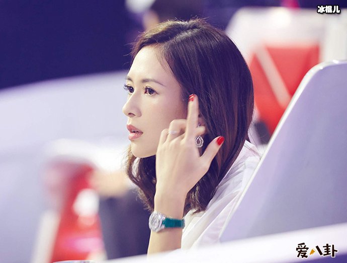 【WPT扑克】汪峰扶章子怡登台, 尽显甜蜜体贴之下疑似真的怀孕