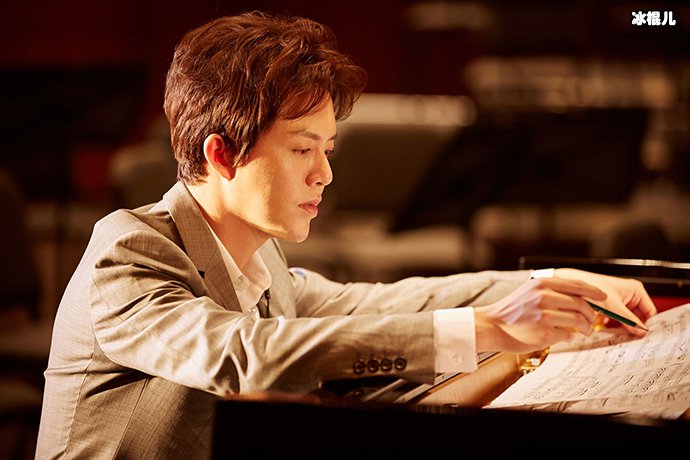 【WPT扑克】李云迪疑似恋情曝光？李云迪当街小便被网友指钢琴王子形象崩塌！