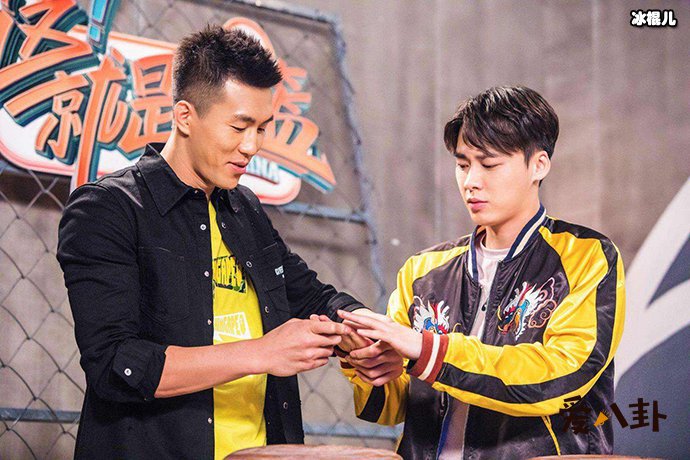 【WPT扑克】李易峰祝贺郭艾伦, 李易峰与郭艾伦私下有什么交情