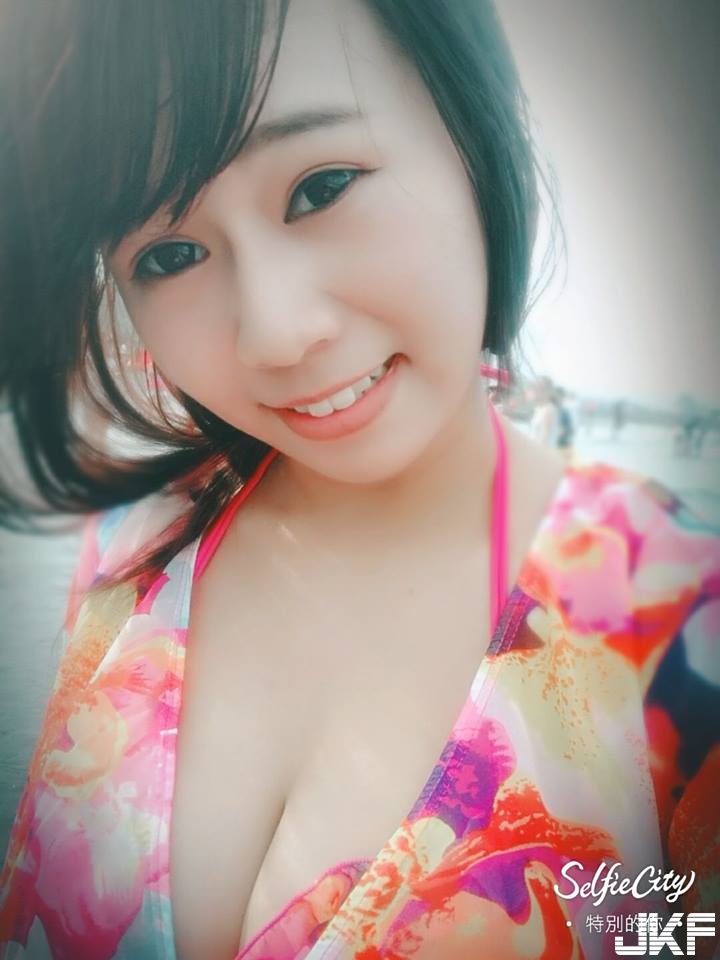 【WPT扑克】殺手級胸器！白嫩飽滿的「終極南半球」！衣服撐不住啦！