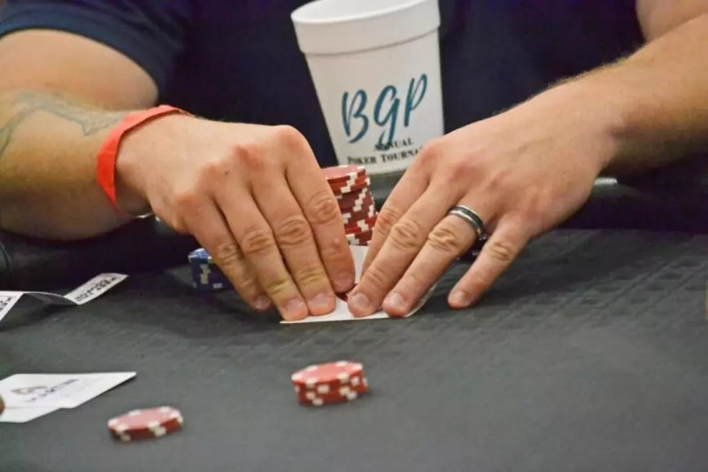 【WPT扑克】一起学习一下德州扑克薄价值下注