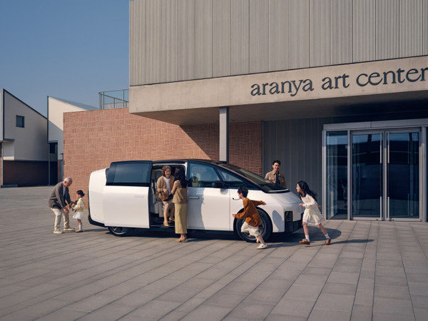 【WPT扑克】李想谈理想MEGA Home内饰：家庭用车天花板级的存在